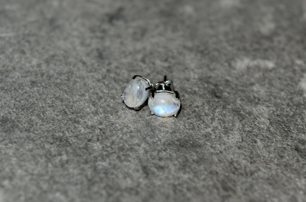 925 SILVER RAINBOW MOONSTONE STUD EARRINGS