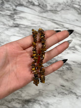 Load image into Gallery viewer, TIGERS EYE CHIP BRACELET
