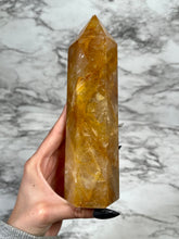 Load image into Gallery viewer, 1lb 4.6oz GOLDEN HEALER TOWER (CHIPPED TIP)
